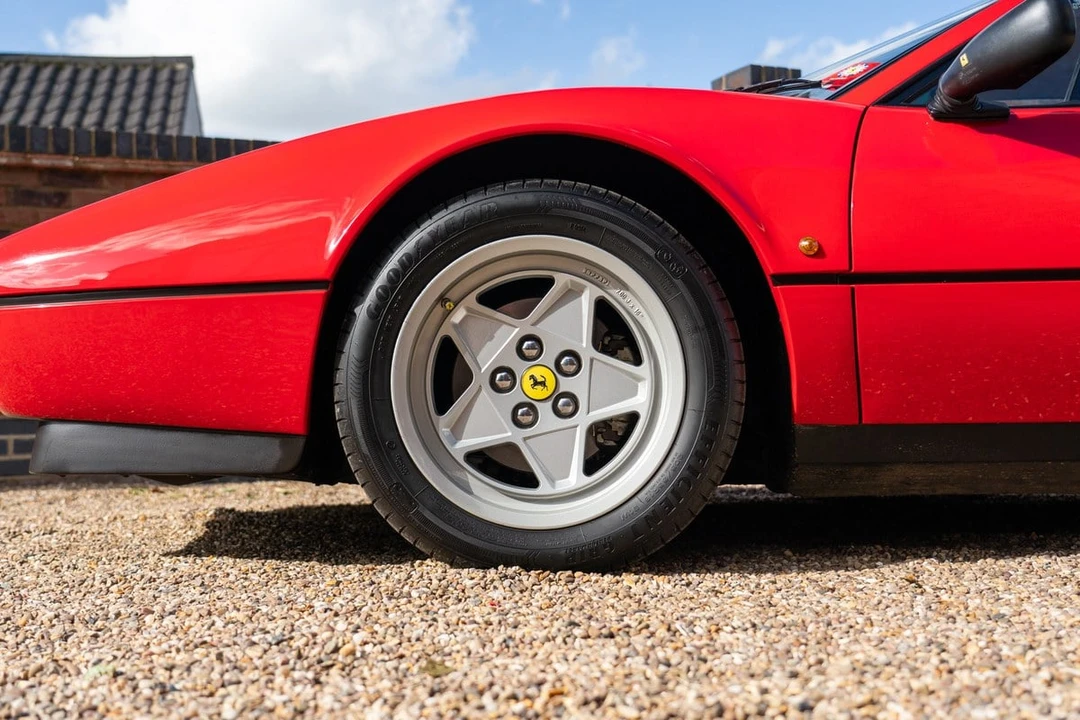 1986 Ferrari 328 GTB - Image 13 of 30