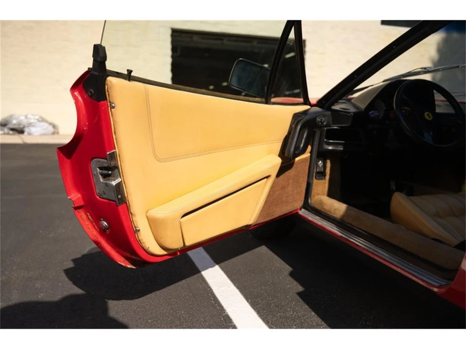 1986 Ferrari 328 - Image 15 of 30