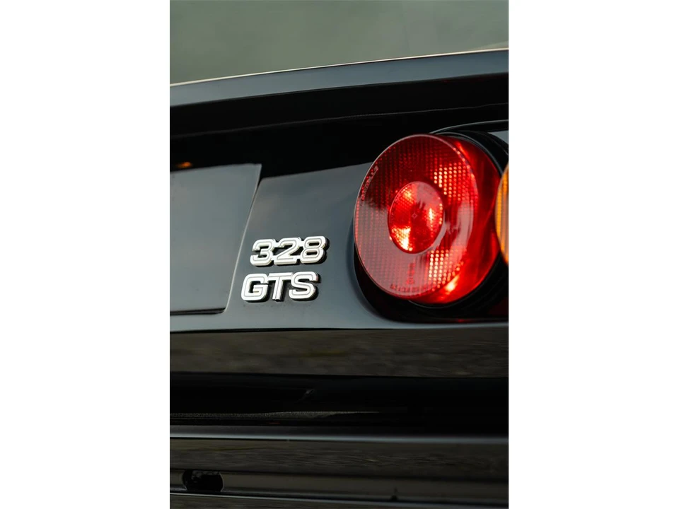 1986 Ferrari 328 - Image 8 of 31