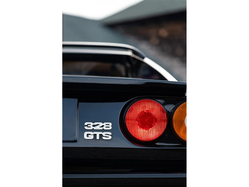 1986 Ferrari 328 - Image 11 of 31