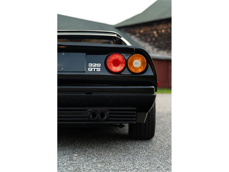 1986 Ferrari 328 - Image 12 of 31