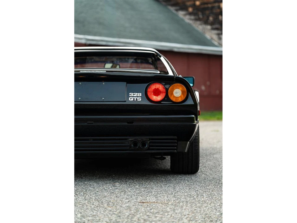 1986 Ferrari 328 - Image 13 of 31