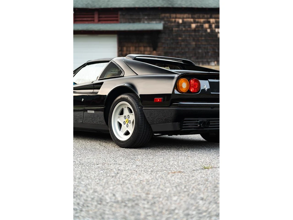 1986 Ferrari 328 - Image 16 of 31