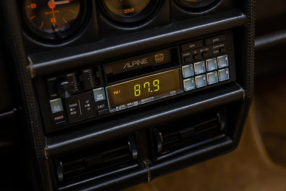 1986 Ferrari 328 GTS - Image 21 of 21
