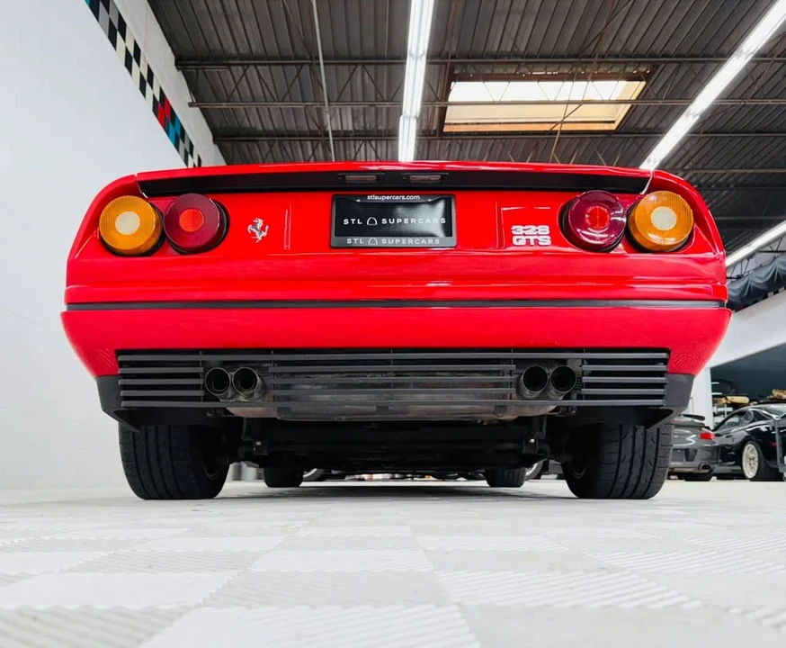 1986 Ferrari 328 GTS - Image 10 of 19