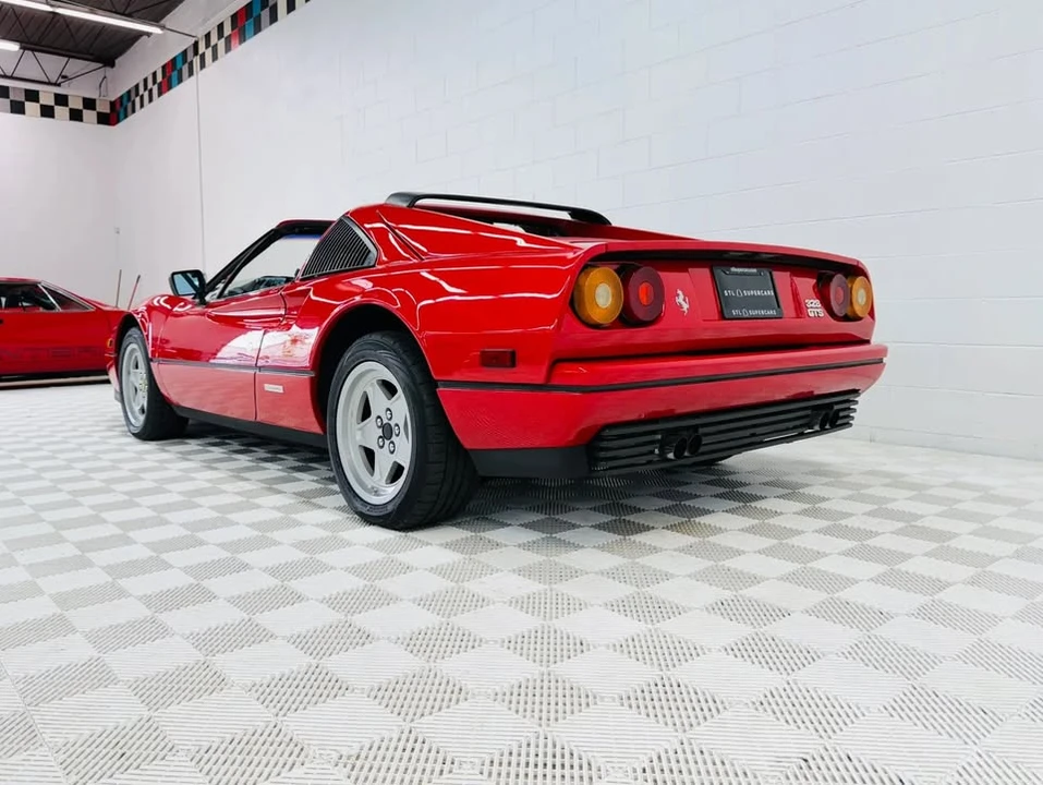 1986 Ferrari 328 GTS - Image 9 of 19