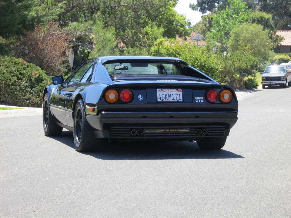 1986 Ferrari 328 GTB - Image 11 of 13