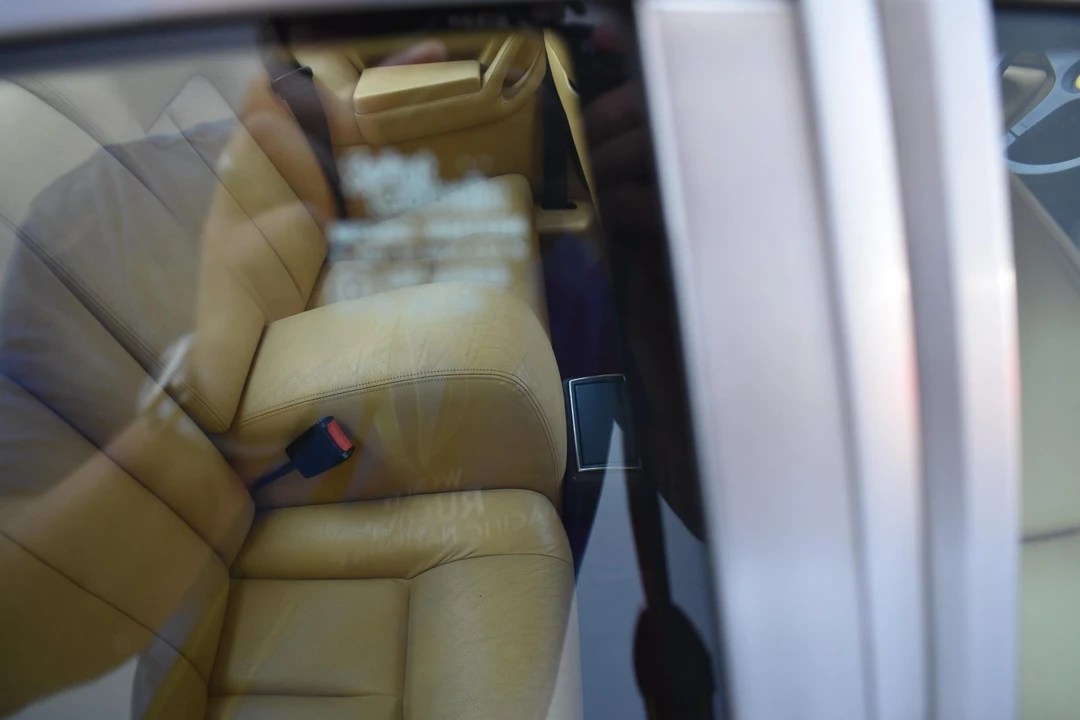 1986 Ferrari 412 - Image 26 of 31