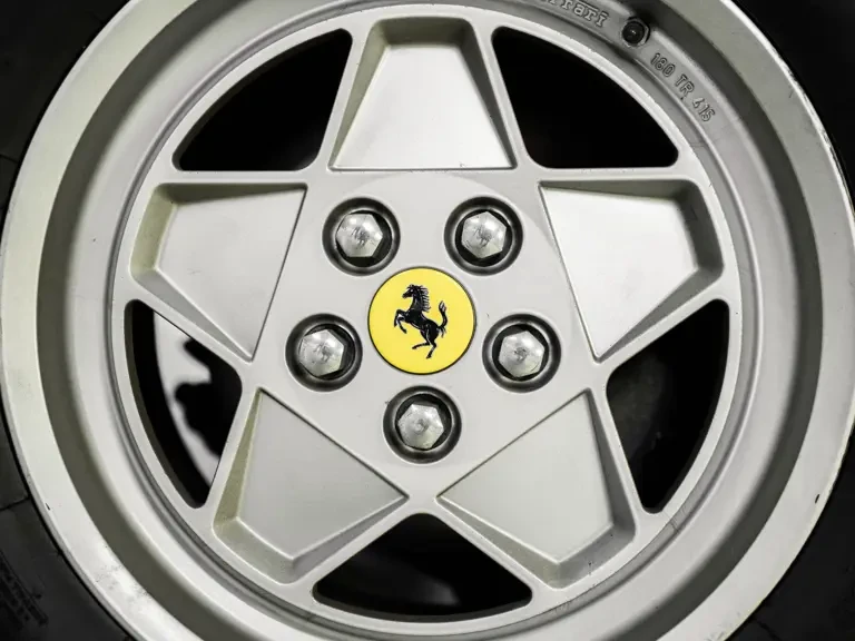 1986 Ferrari 412 - Image 24 of 31