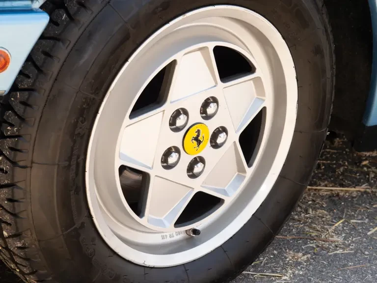 1986 Ferrari 412 - Image 17 of 18