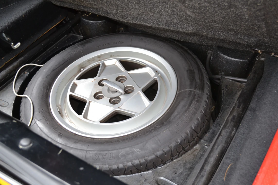 1986 Ferrari 412 - Image 4 of 29