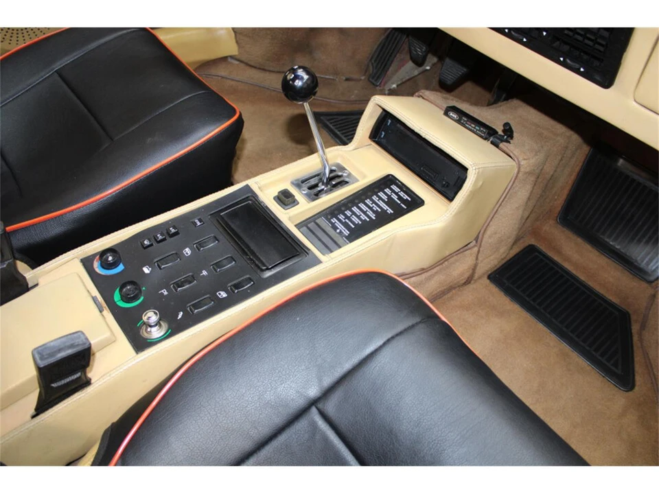 1986 Ferrari Mondial 3.2 - Image 25 of 31