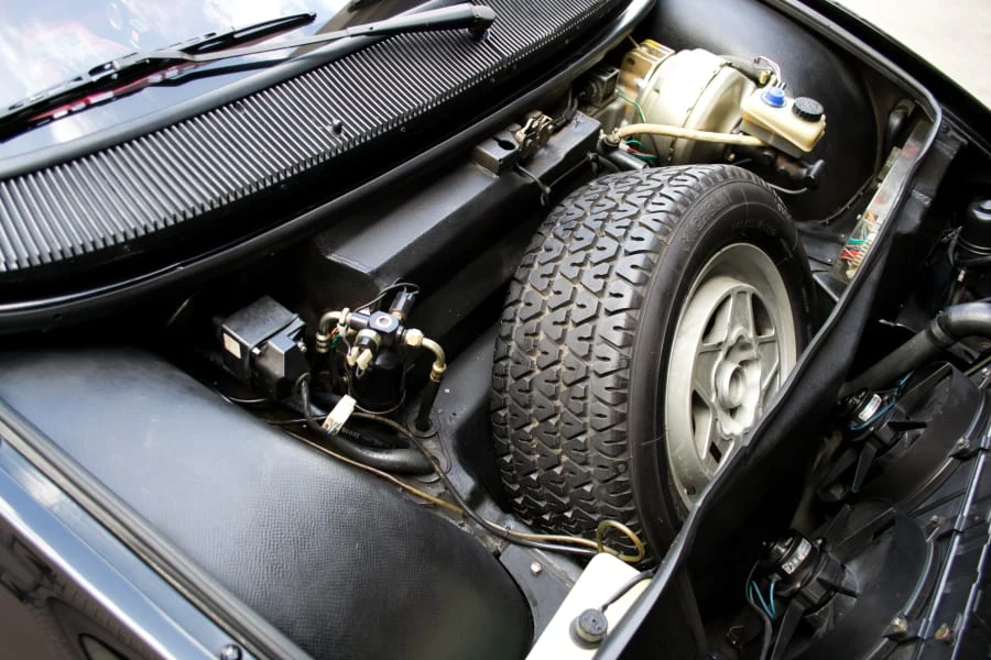 1986 Ferrari Mondial 3.2 - Image 8 of 12