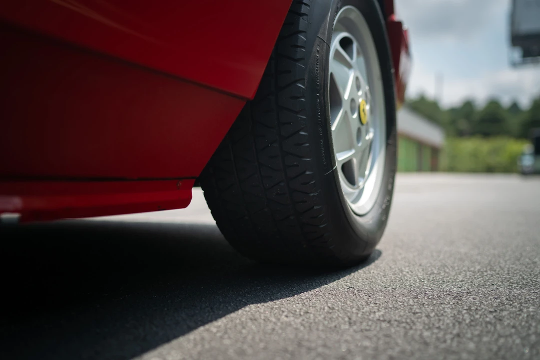 1986 Ferrari Mondial 3.2 - Image 16 of 31