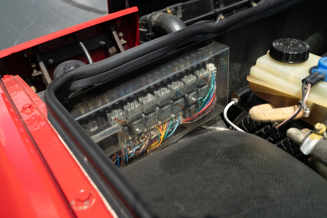 1986 Ferrari Mondial 3.2 - Image 10 of 31