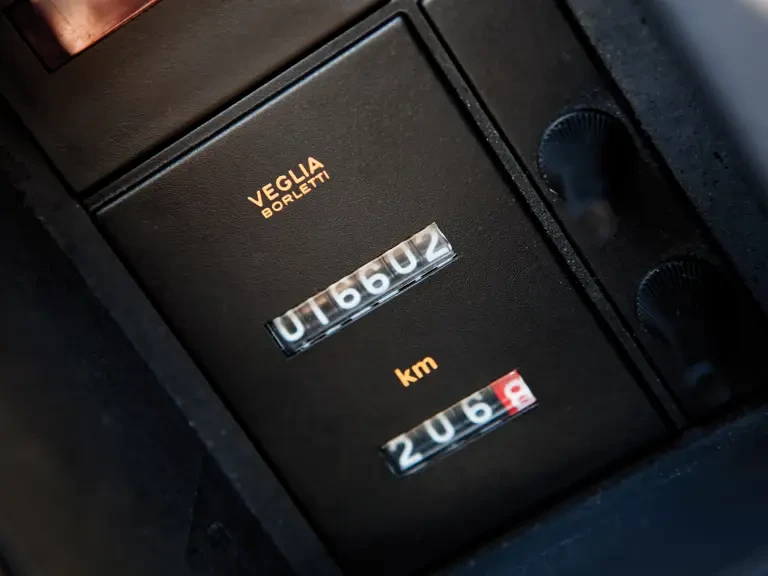 1986 Ferrari Testarossa - Image 17 of 26