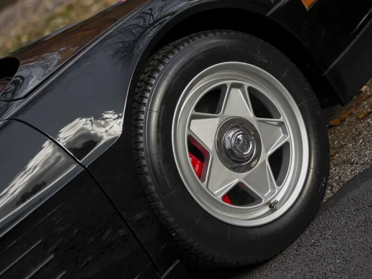 1986 Ferrari Testarossa - Image 14 of 31