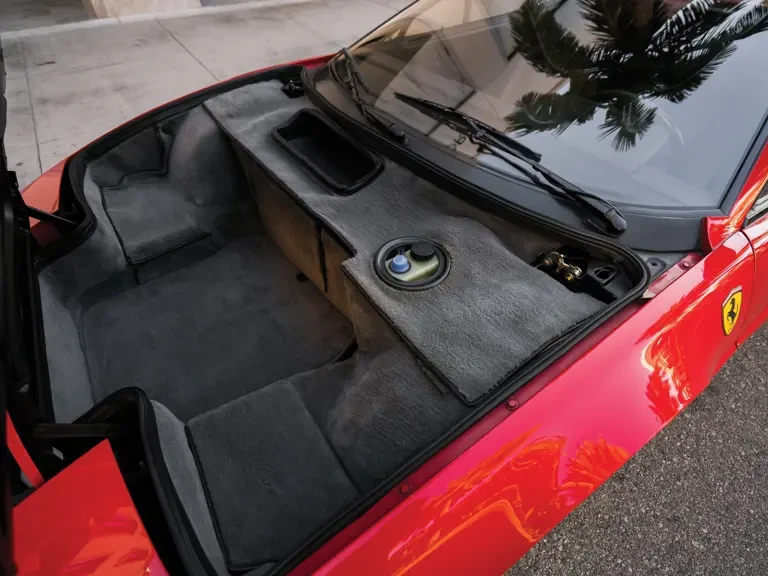 1986 Ferrari Testarossa - Image 27 of 31