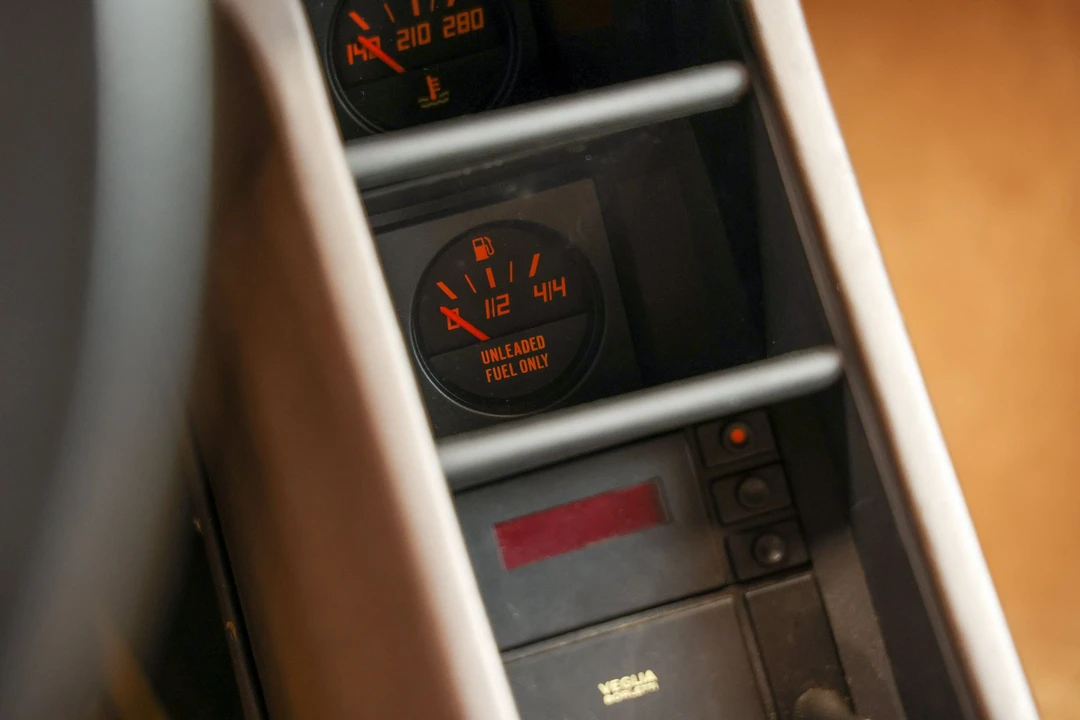 1986 Ferrari Testarossa - Image 11 of 31