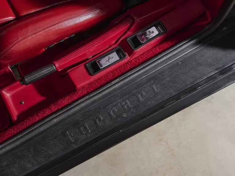 1986 Ferrari Testarossa - Image 27 of 31