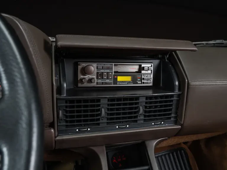 1986 Ferrari Testarossa - Image 14 of 31
