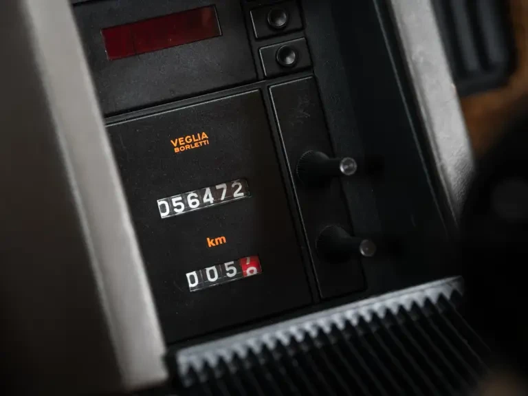 1986 Ferrari Testarossa - Image 10 of 31