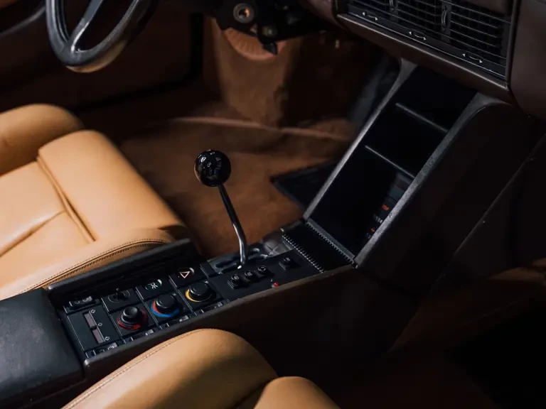 1986 Ferrari Testarossa - Image 14 of 31