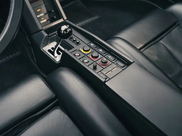 1986 Ferrari Testarossa - Image 16 of 31