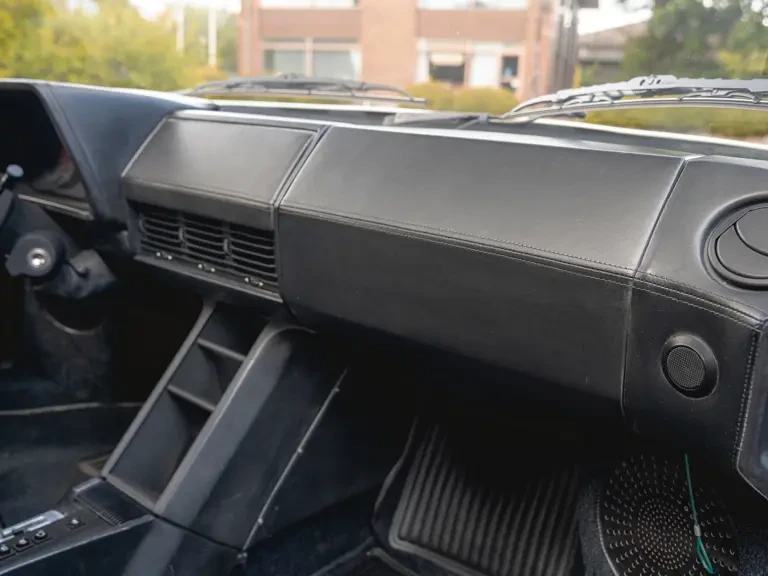 1986 Ferrari Testarossa - Image 24 of 31