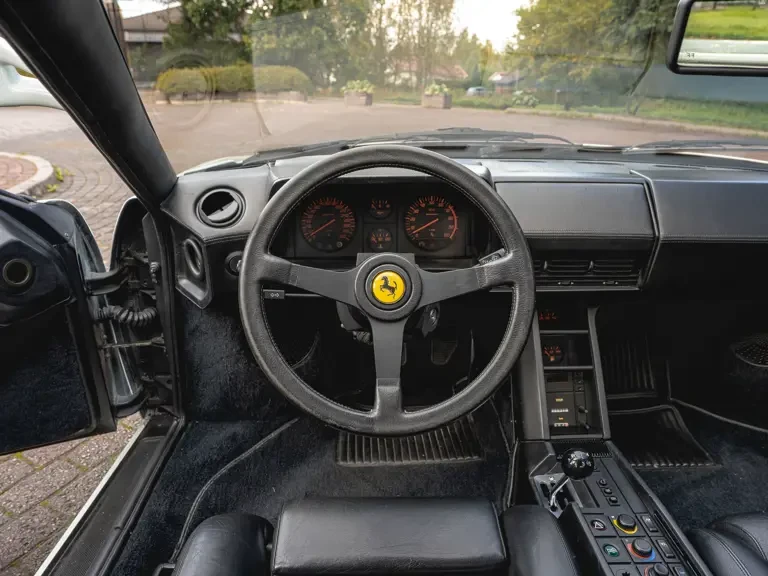 1986 Ferrari Testarossa - Image 11 of 31