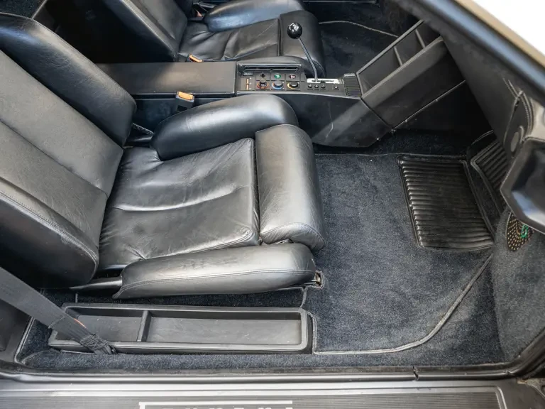 1986 Ferrari Testarossa - Image 17 of 31