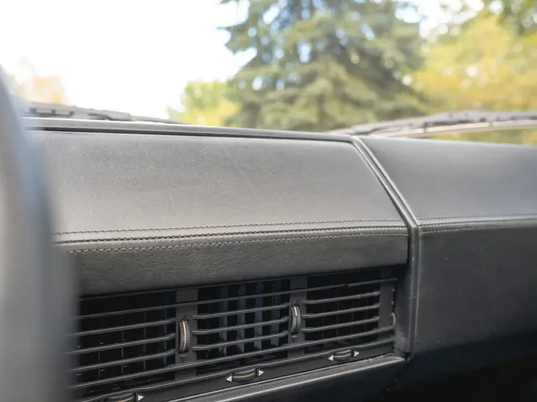 1986 Ferrari Testarossa - Image 26 of 31