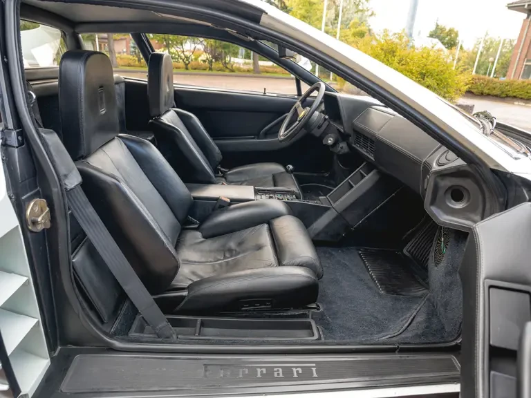 1986 Ferrari Testarossa - Image 14 of 31