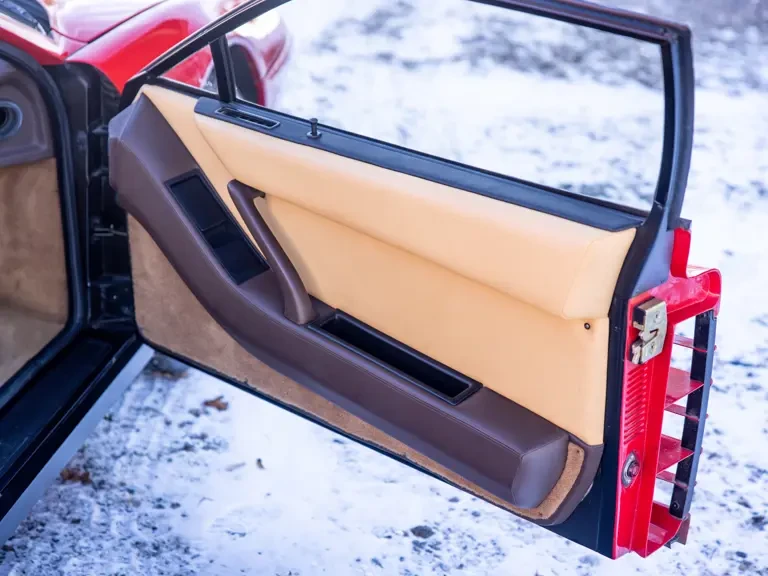 1986 Ferrari Testarossa - Image 24 of 31