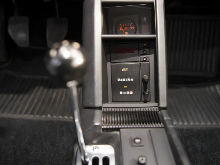 1986 Ferrari Testarossa - Image 15 of 23