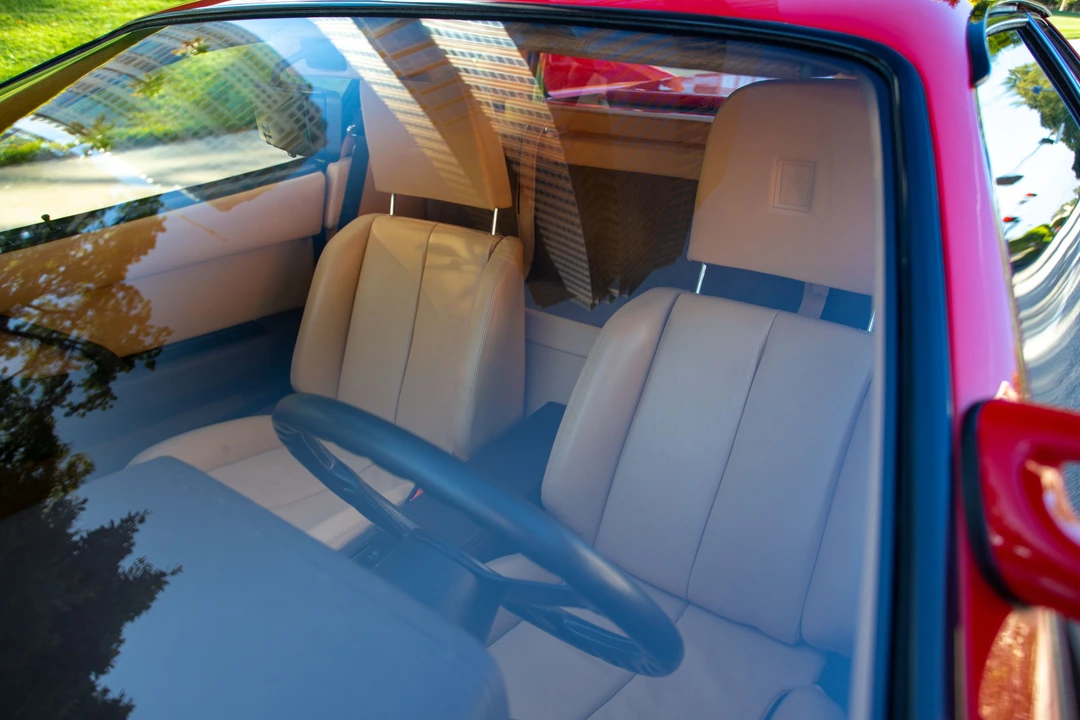 1986 Ferrari Testarossa - Image 24 of 31