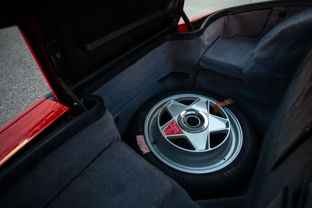 1986 Ferrari Testarossa - Image 9 of 31