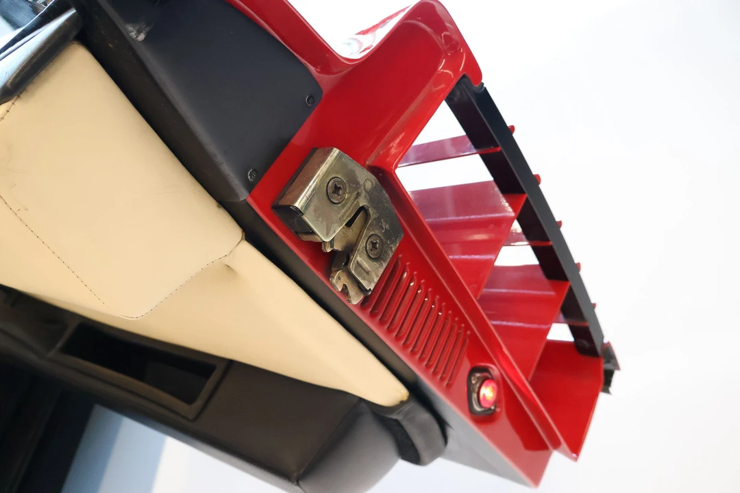 1986 Ferrari Testarossa - Image 24 of 31