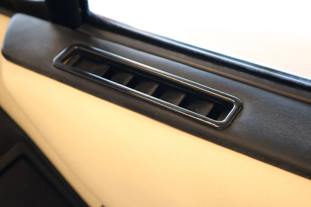1986 Ferrari Testarossa - Image 21 of 31