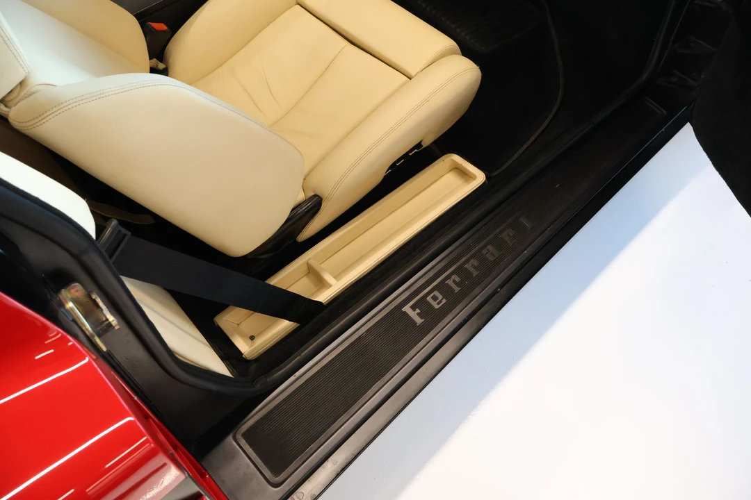 1986 Ferrari Testarossa - Image 19 of 31
