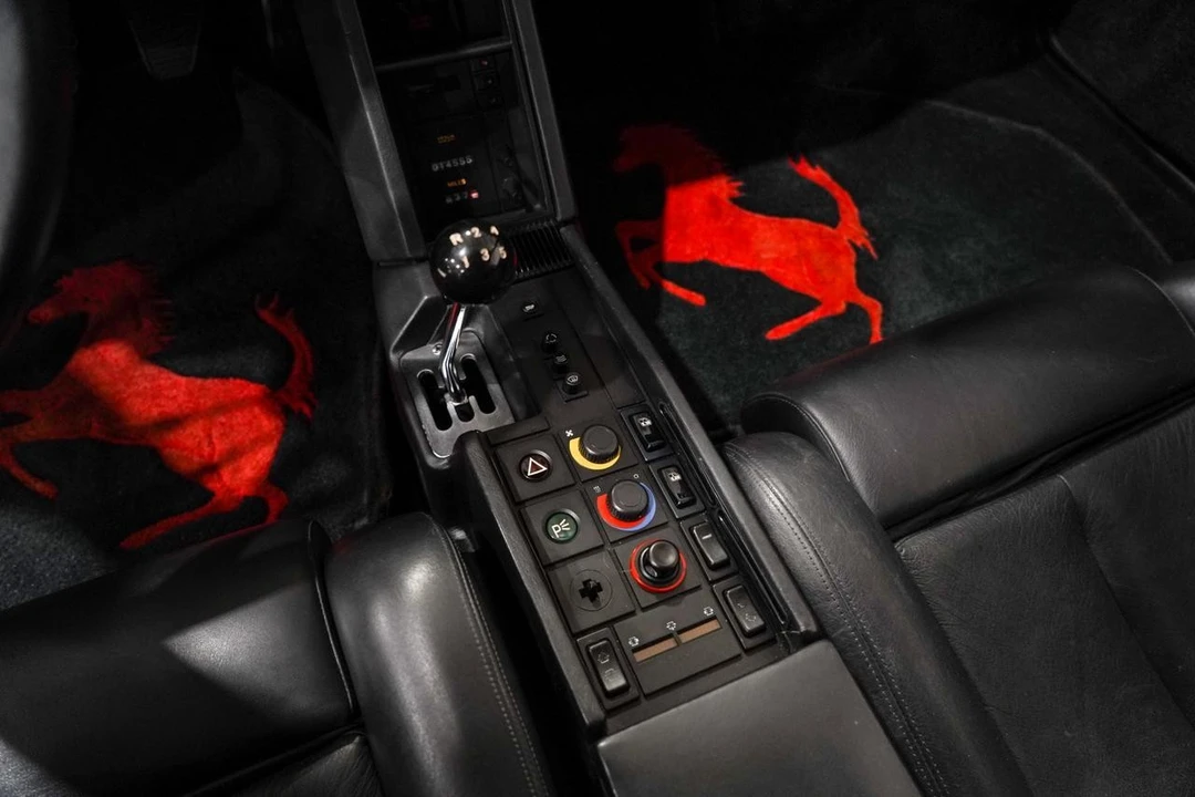 1986 Ferrari Testarossa - Image 12 of 21
