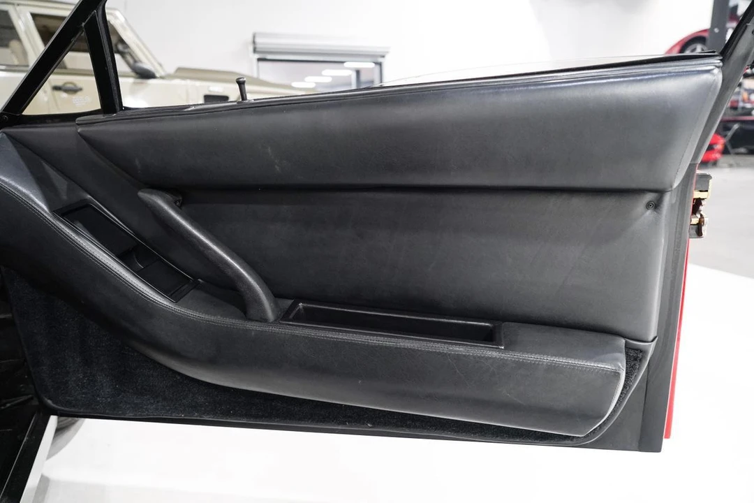 1986 Ferrari Testarossa - Image 17 of 21