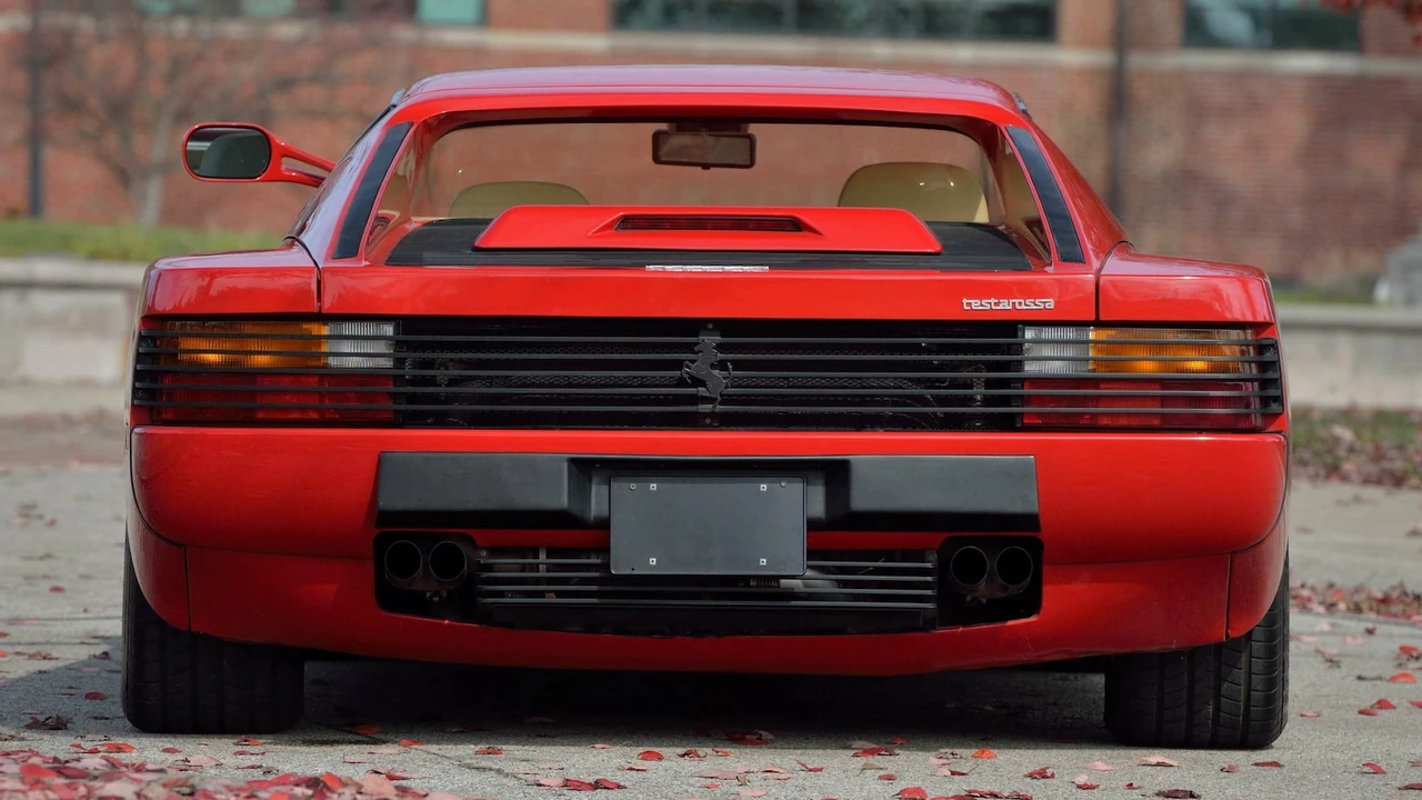 1986 Ferrari Testarossa - Image 27 of 31