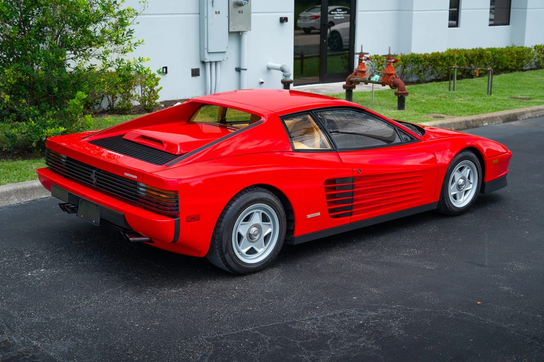 1986 Ferrari Testarossa - Image 11 of 31