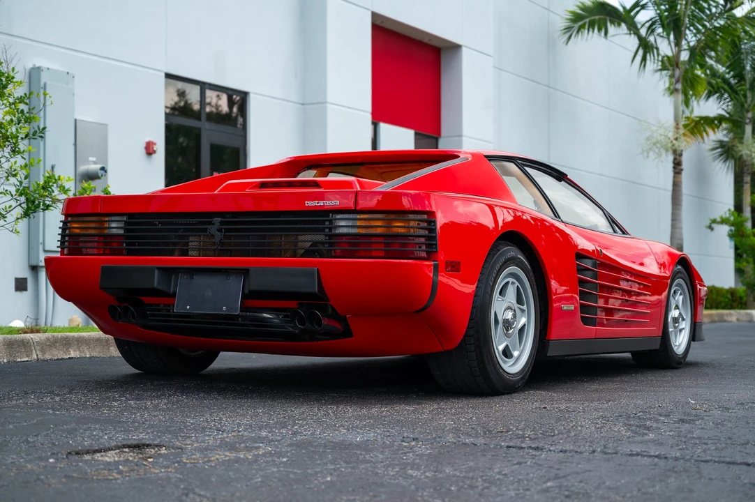 1986 Ferrari Testarossa - Image 12 of 31