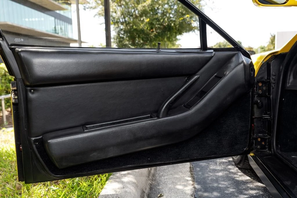 1986 Ferrari Testarossa - Image 30 of 31
