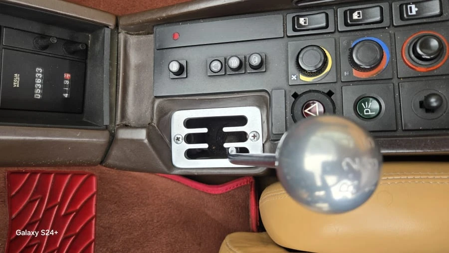 1986 Ferrari Testarossa - Image 21 of 31