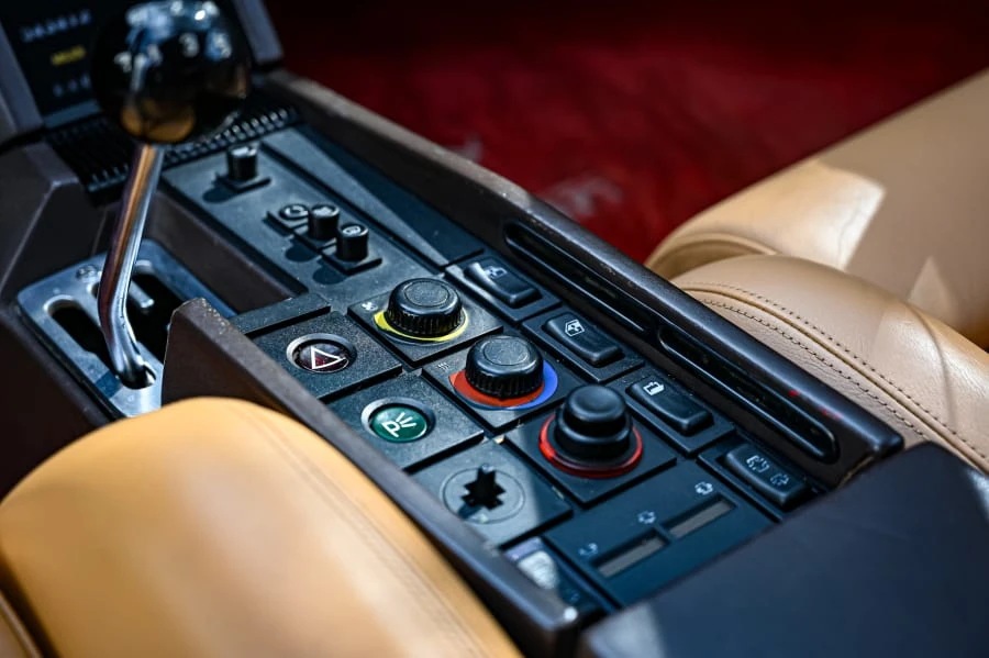 1986 Ferrari Testarossa - Image 23 of 31
