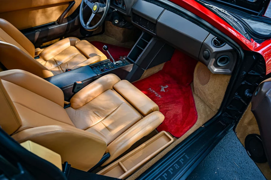 1986 Ferrari Testarossa - Image 26 of 31
