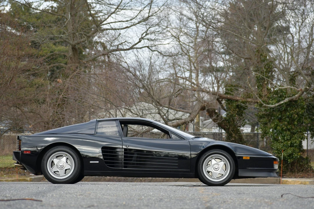 1986 Ferrari Testarossa - Image 15 of 31